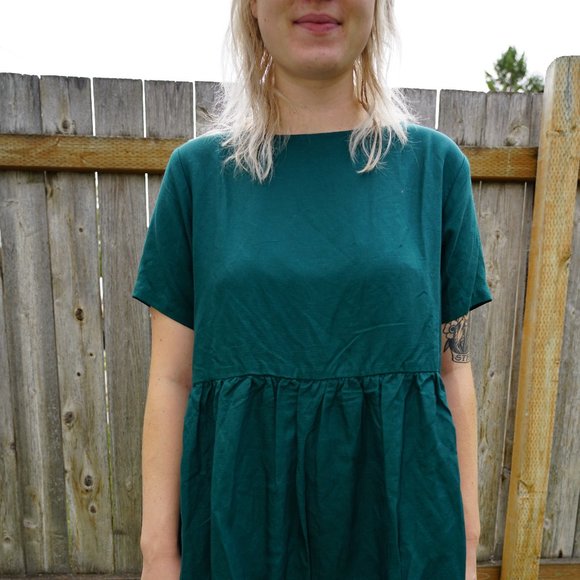 Tradlands Dresses & Skirts - Tradlands Nico Linen Dress Emerald Size M